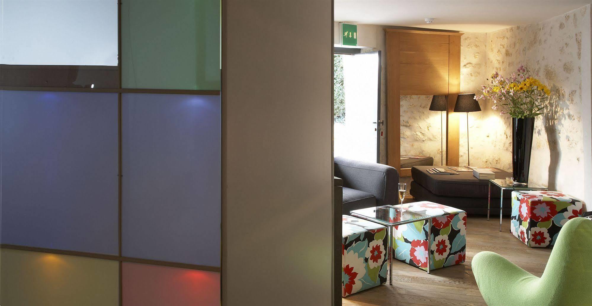 Design Hotel Des Francs Garcons Saint-Sauvant  Dış mekan fotoğraf